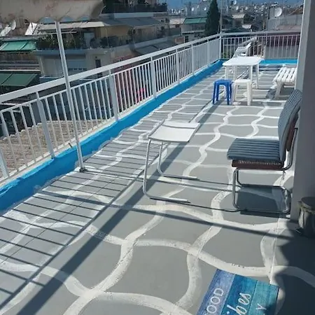 θέρετρο γαλάζιου ουρανού * Athens